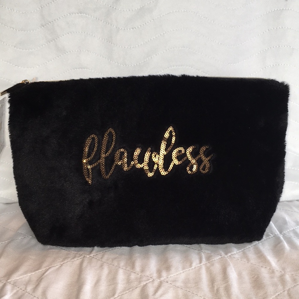 NWT Black Plush Makeup 💄 Bag